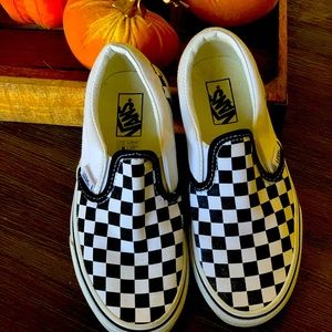 Gently used. Kids Checkered slip on Vans. US Size 2.0 kids.
